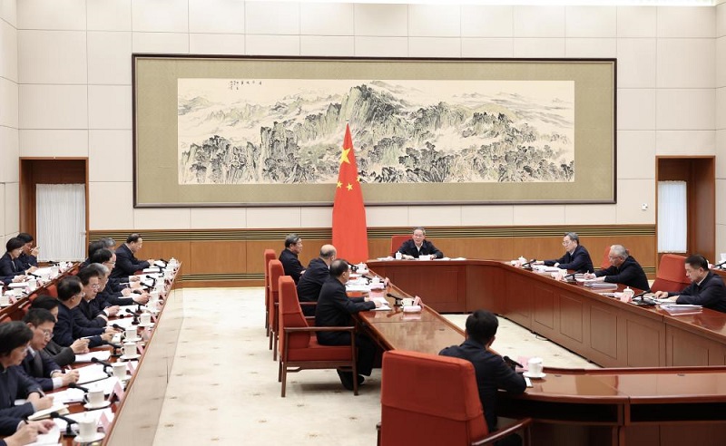 <a href="./xwzx/gzdt/202602/t20260209_750132.html">李强主持召开国务院第十次全体会议 讨论政府工作报告稿和“十五五”规划纲要草案稿</a>